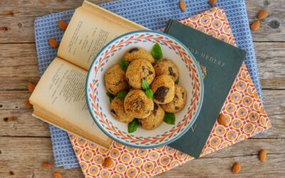 Polpette di melanzane con mandorle e basilico